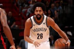 B体育体育平台-篮网前锋伤愈归队，球队战力提升的简单介绍