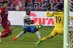 B体育体育官网入口-包含泰达球员连传两助攻，帮助球队逼平华夏的词条