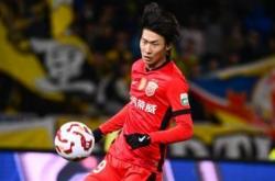 B体育体育登录-上港主场不敌，教练组急需调整战术