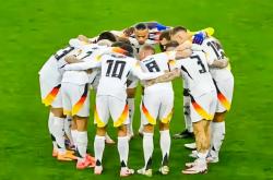 B体育体育下载-欧洲国家联赛激烈开赛，球迷热情助阵