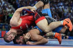 B体育体育登录入口-关于纵情拼搏！球场上呈现的激烈对抗的信息