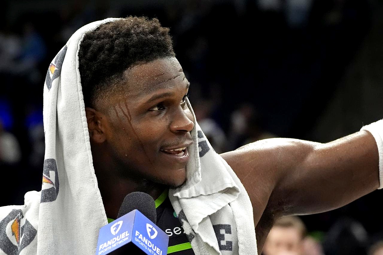 森林狼球员赛后道歉，球队重申团队精神的简单介绍