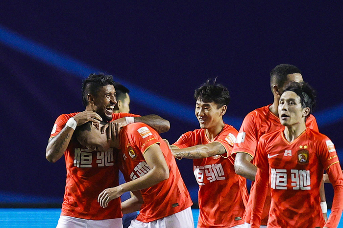 广州富力主场小胜深圳佳兆业,豪取两连胜的简单介绍 广州富力主场小胜深圳佳兆业,豪取两连胜的简单介绍