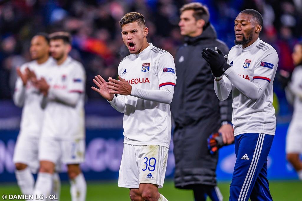 包含都灵客场告捷,保持胜利势头的词条 包含都灵客场告捷,保持胜利势头的词条