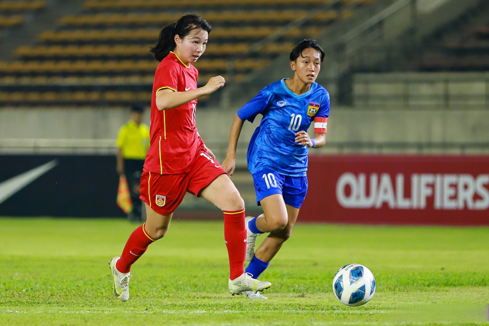 热门体育赛事，女足选手备战出色